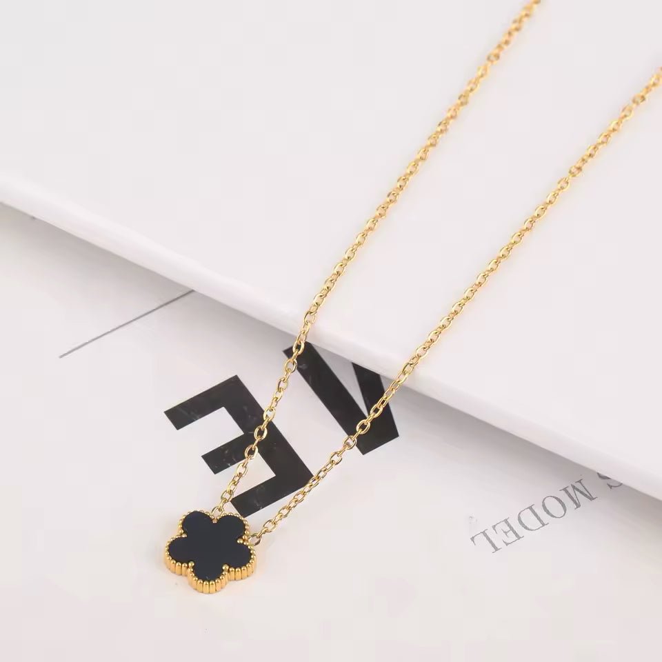 COLLAR + PULSERA TRÉBOL